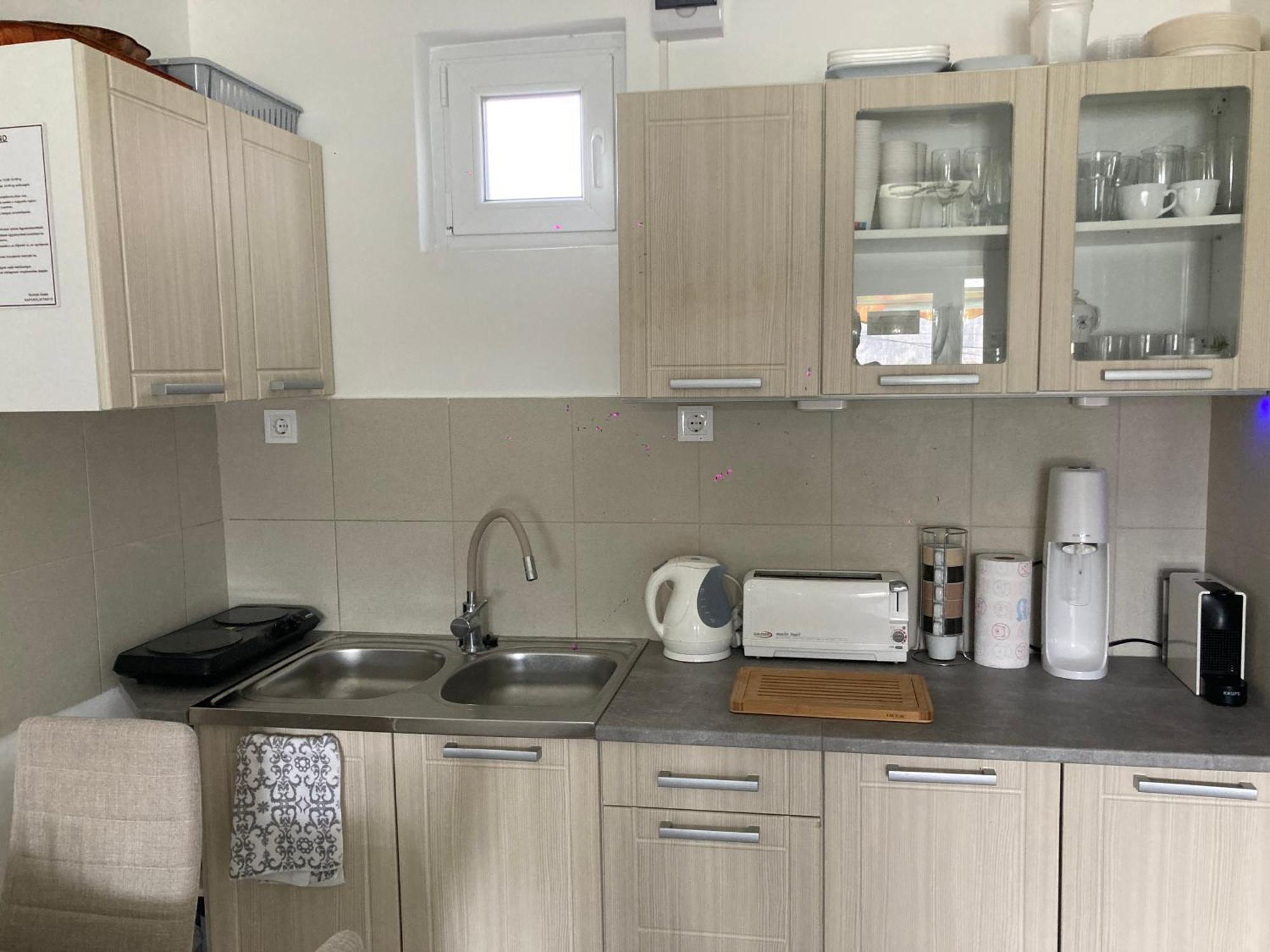 Oazis Apartman Орфів Екстер'єр фото